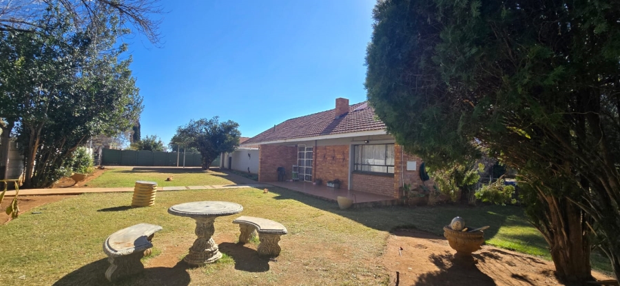 3 Bedroom Property for Sale in Songloed North West